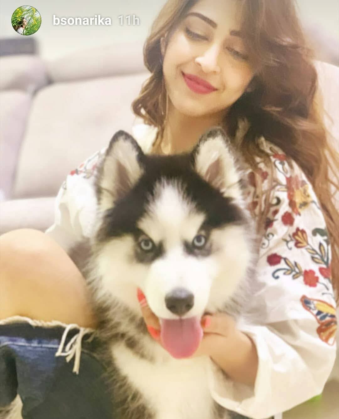 Happy Doggiewale customer with dog